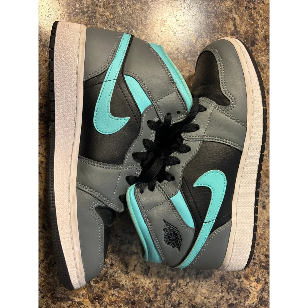 Nike Air Jordan 1 Mid Tropical Twist Black Wolf Grey Teal 554725-063 Kids 6Y